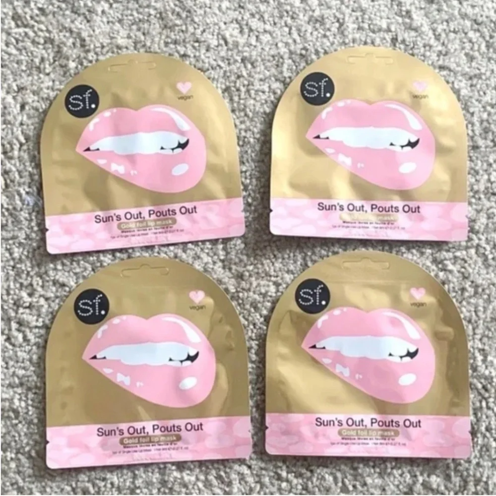 Sun's Out, Pout's Out Gold Foil Lip Masks Cica & Honeysuckle Flower Korean